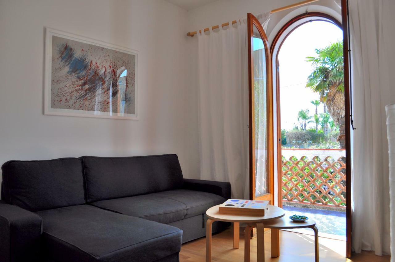 Villa Bea Giardini Naxos Exteriör bild